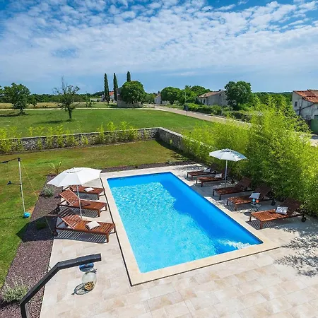 Nino Hébergement de vacances