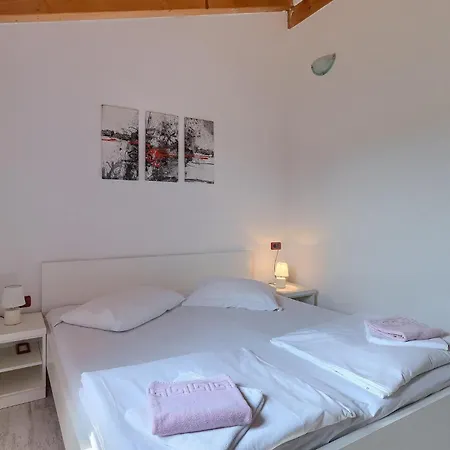 Nino Feriehus Rovinj