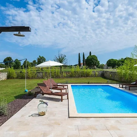 Nino בית נופש