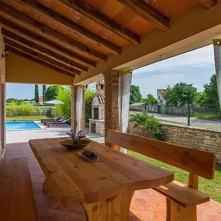 Nino בית נופש *