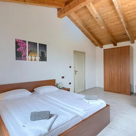 Nino בית נופש