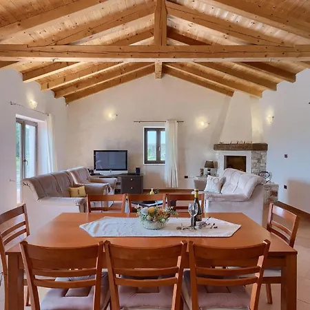 בית נופש Nino